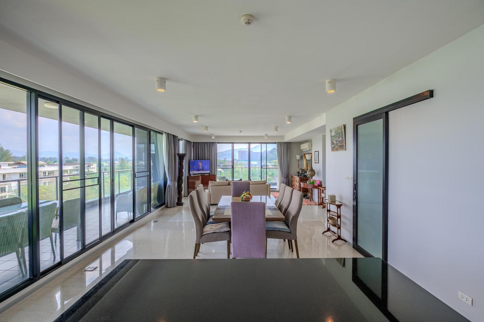 6th Avenue Apartahotel 4*