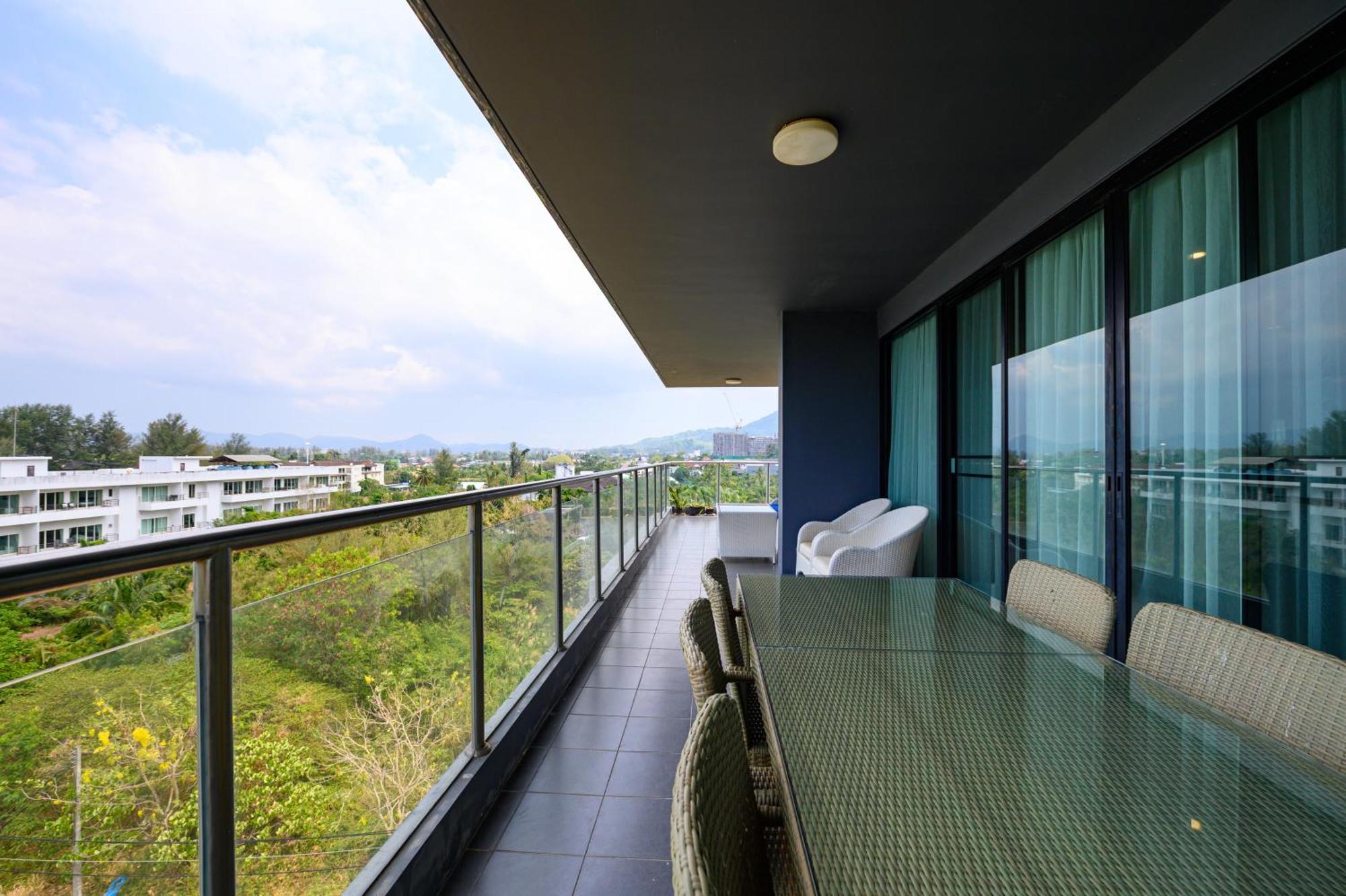 6th Avenue Apartahotel 4*