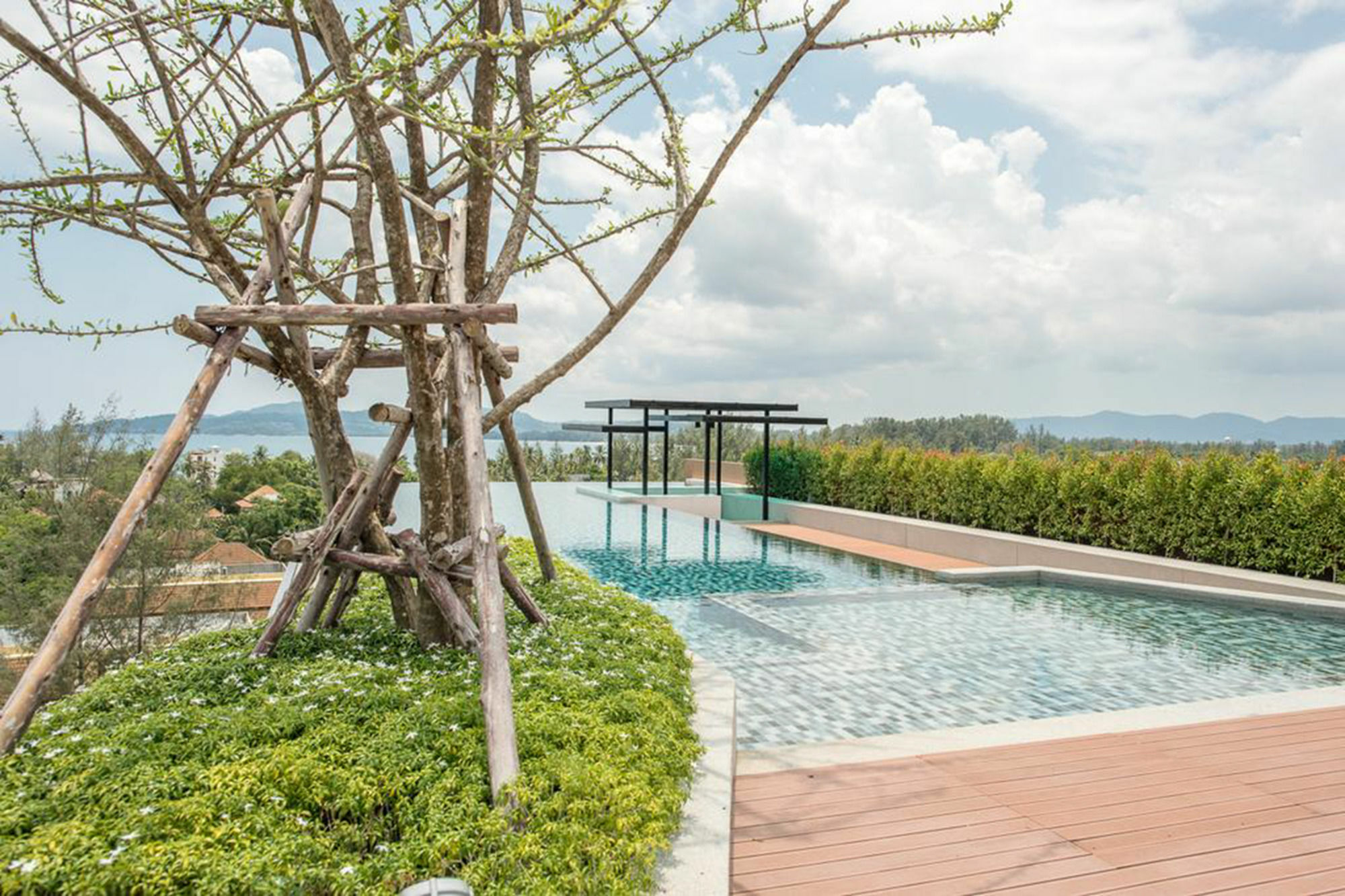 6th Avenue 4* Pantai Surin